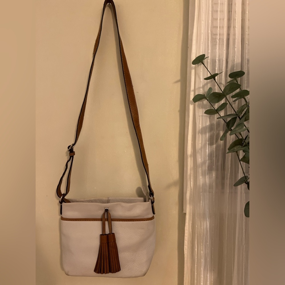 OSPREY Ivory/ Off-White and Tan Crossbody Fringe Boho Floral Purse